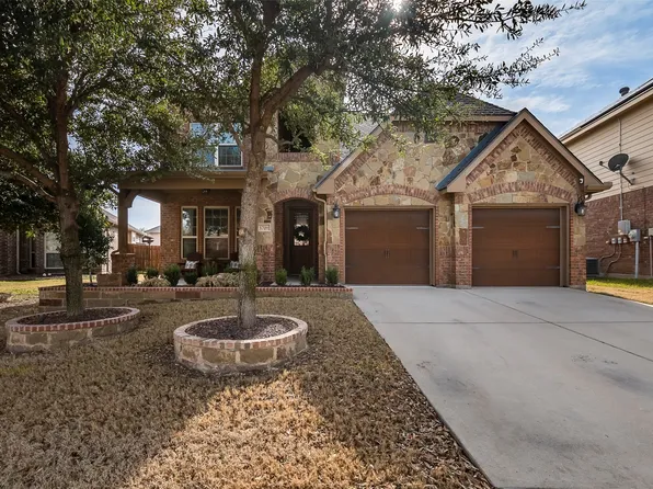 5709 Diamond Valley Dr, Fort Worth, TX 76179