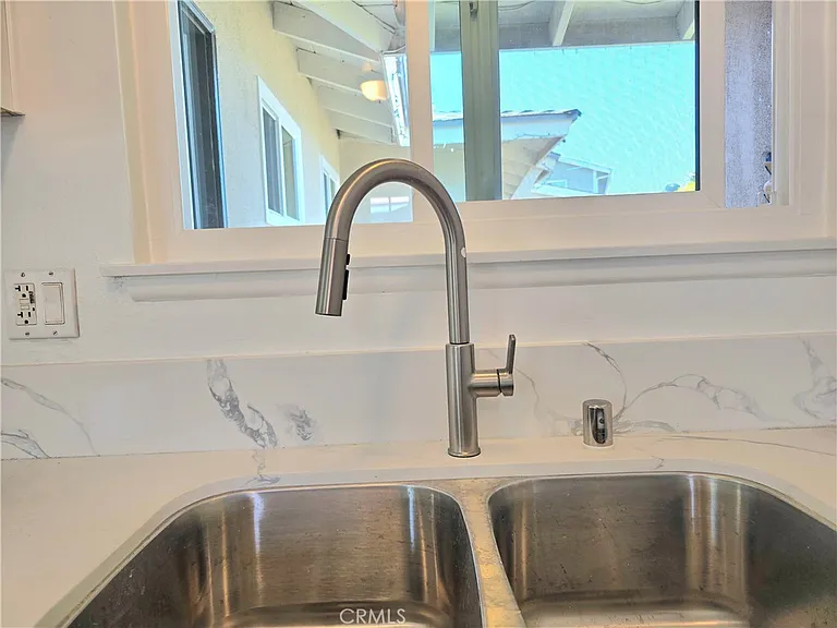 24223 Ambassador Pl — Photo 8