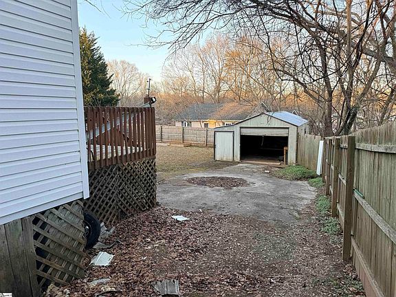 4th image of 140 Agnew Rd