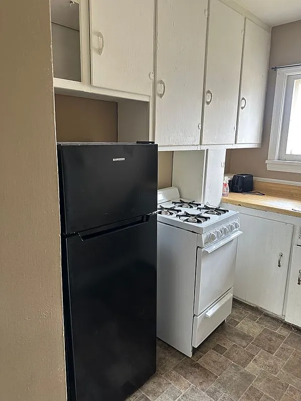 1 bed, 1.0 bath, 600 sqft, $850 — Photo 2