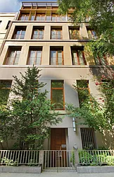 157 East 70th Street in Lenox Hill