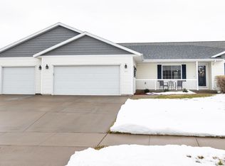 311 Cypress Circle Ln, Holmen, WI 54636
