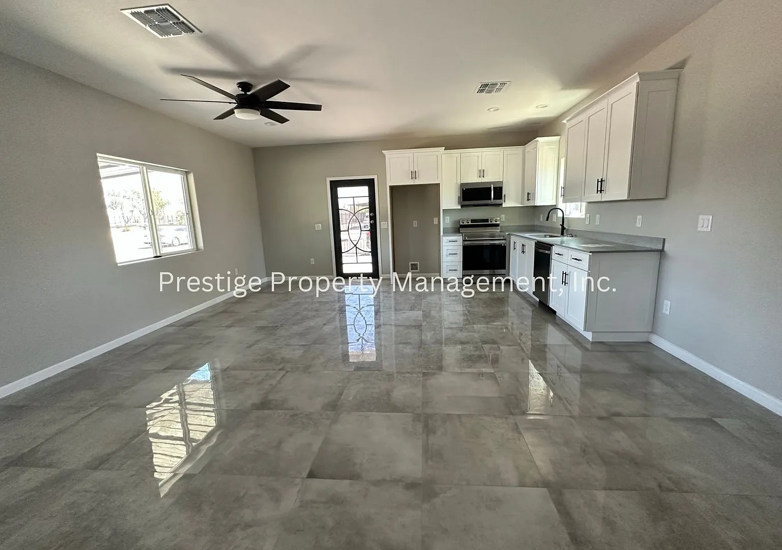 Built in 2022 3/2 Central Home — Photo 3