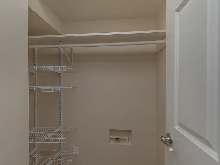 913 Walker St #102 — Photo 19