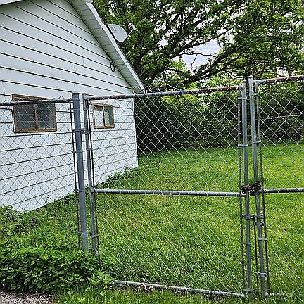 3rd image of 6027 W 56th St
