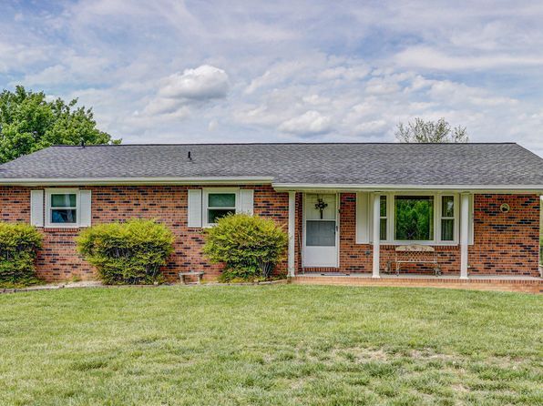 683 Ridge Dr, Piney Flats, TN 37686