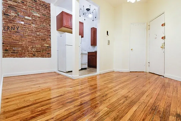 Rented by ERNY LLC | media 5