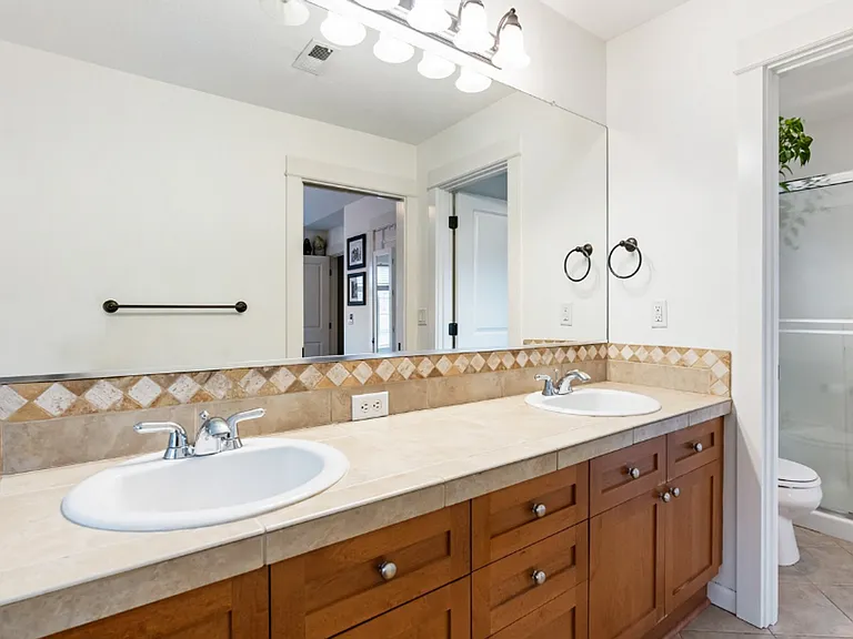 4412 NE Grand Ave — Photo 16