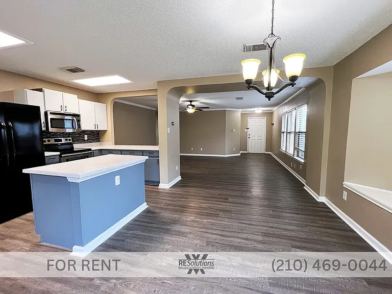 4535 Oakfield Way — Photo 8