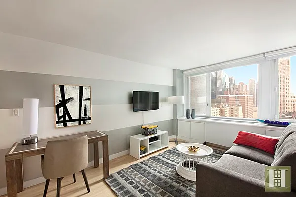 Rented by Halstead Real Estate | media 53
