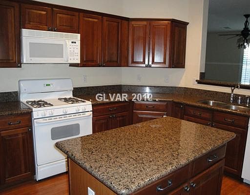 4th image of 255 E Chamomile Dr