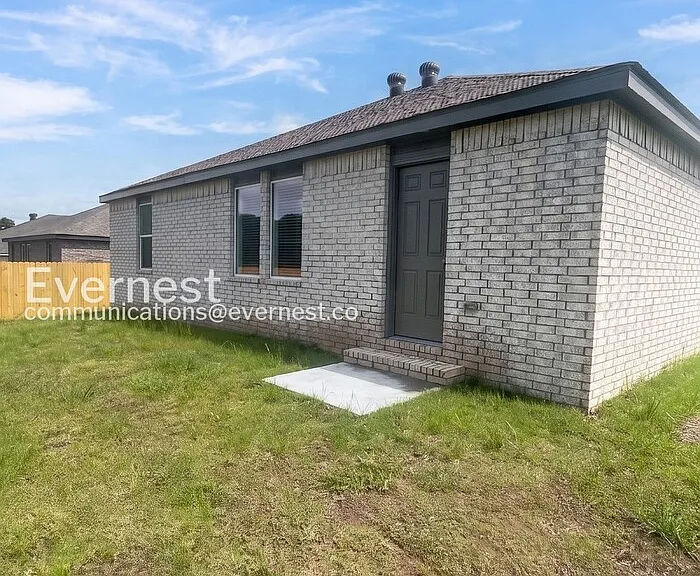 101 E Fredonia Ct — Photo 21
