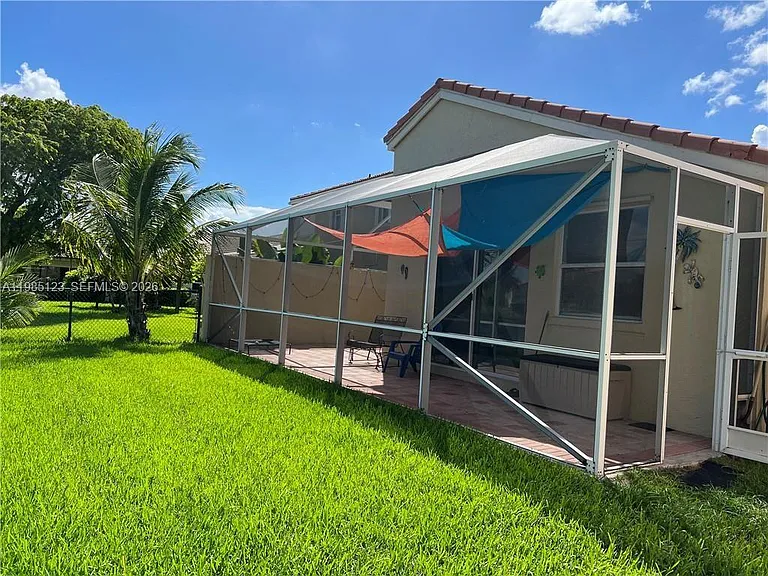 15686 NW 12th Mnr #15686 — Photo 12