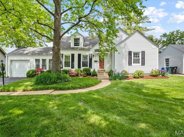 401 Fairway Ln, Saint Louis, MO 63122