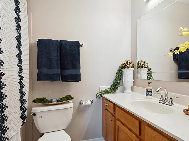 Summerfield Apartment Homes — Photo 21