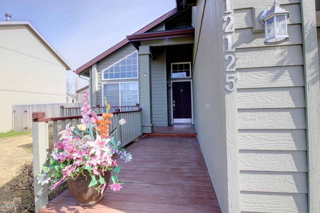 12125 Woodchase Cir — Photo 1