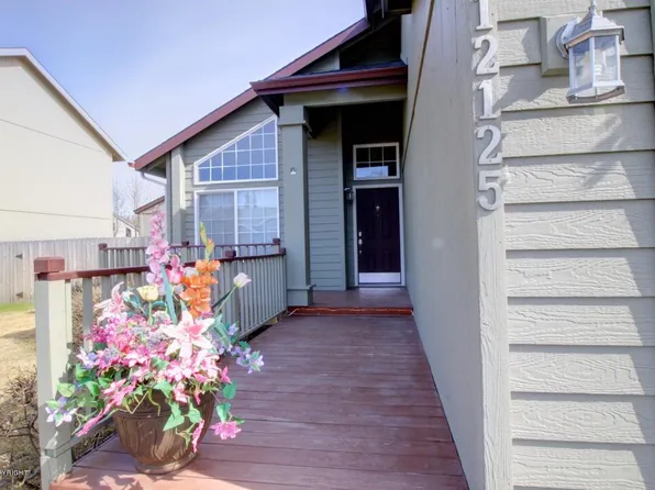12125 Woodchase Cir, Anchorage, AK 99516