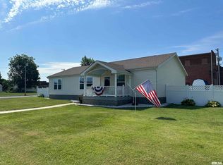 101 W Callie St, Sesser, IL 62884