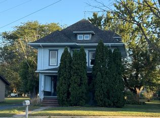 320 W 8th St, Milledgeville, IL 61051