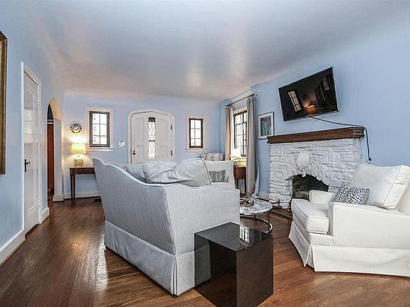 5th image of 2956 Linwood Ave