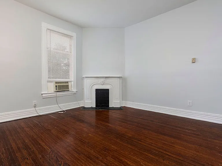 1406 S. 1st Street — Photo 14
