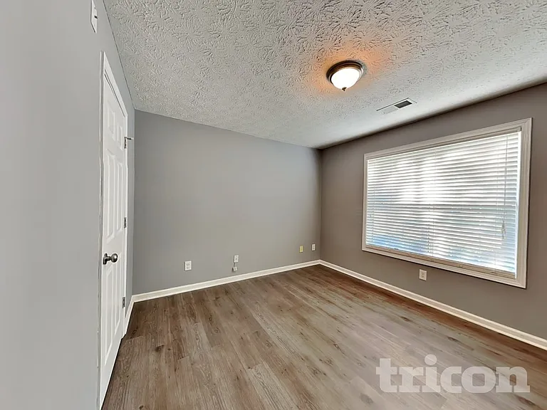 329 Kellys Walk — Photo 12