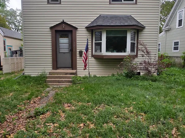 3830 Perry Ave N, Robbinsdale, MN 55422