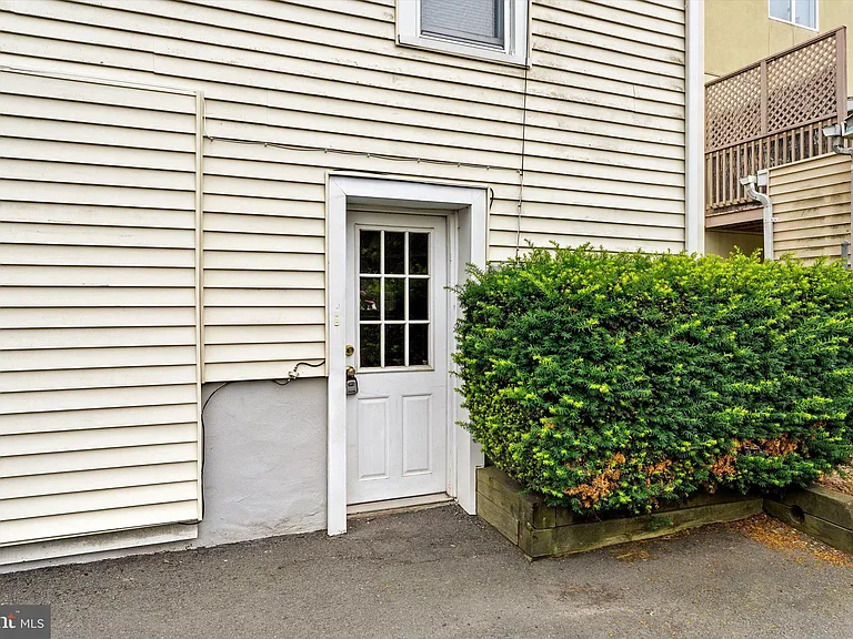 106 Spruce St #3 — Photo 5