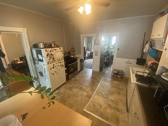 2nd image of 28 Pulaski St APT 1
