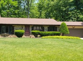 14835 Cross Ln, Spring Lake, MI 49456