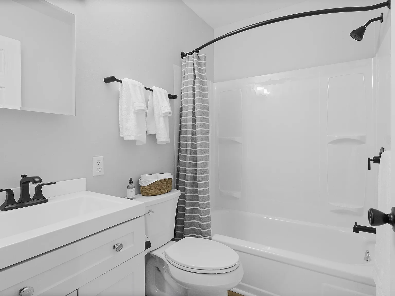 Rivertown Apartments — Photo 4