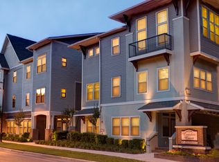 1142 SW 3rd Ave APT 101, Gainesville, FL 32601