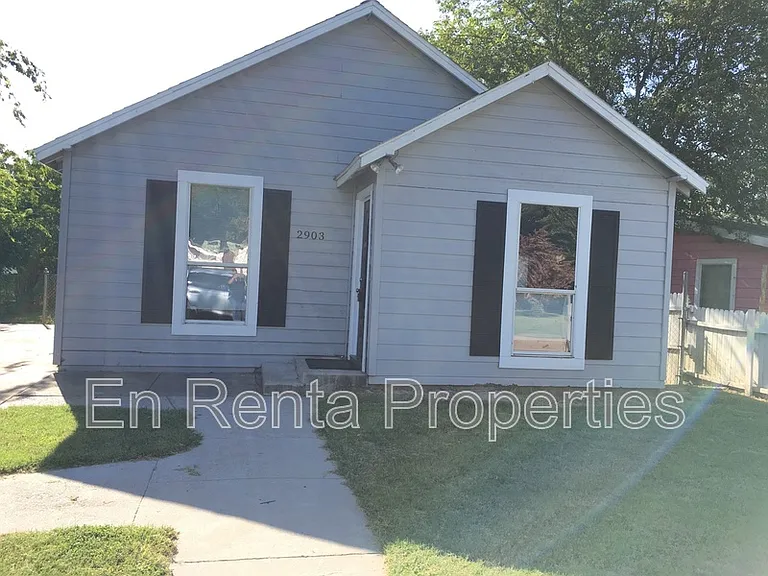 2903 Weber St — Photo 1