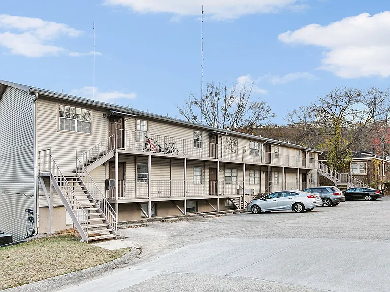 Piedmont Terrace — Photo 45