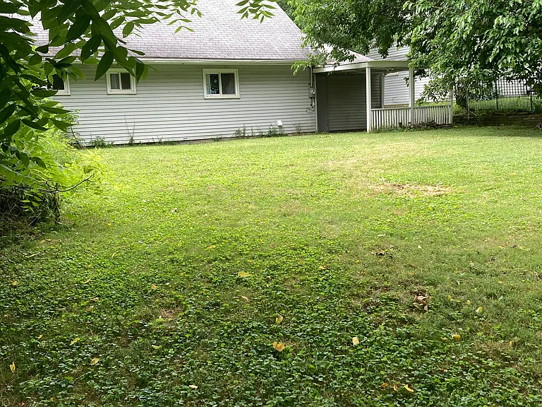 168 Graham Rd — Photo 20