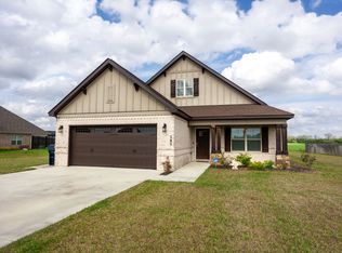 285 Sandbed Rd, Newton, AL 36352