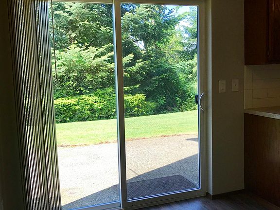 5th image of 12007 125th Avenue Ct E