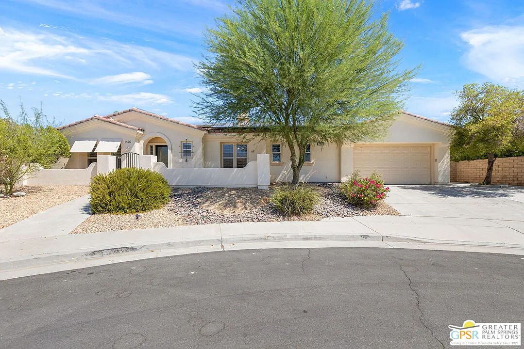 4 bed, 2.5 bath, 2499 sqft, $10,000 — Photo 3