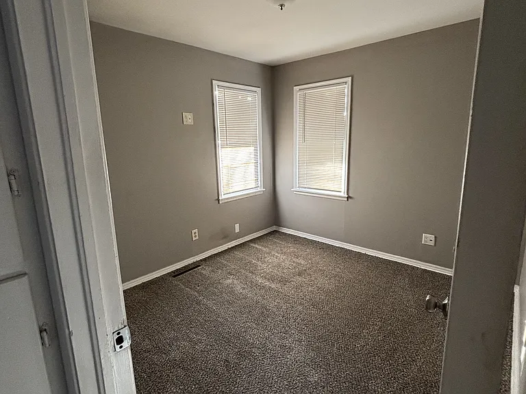 4522 S Osage Ave — Photo 7