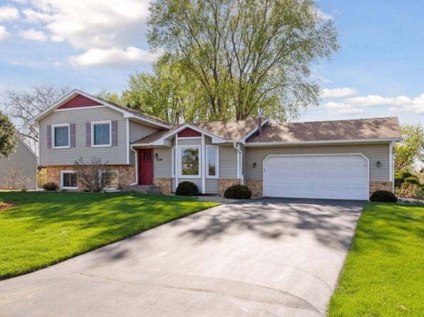 338 Jesse James Ln, Saint Paul, MN 55115