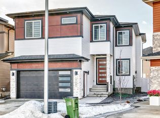 15108 11th St NW, Edmonton, AB T5Y 4C8