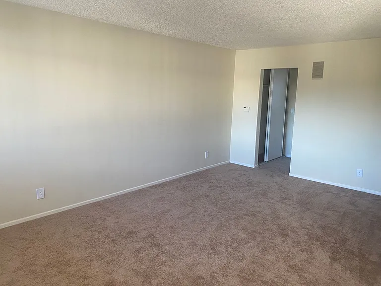 Etiwanda 8830, LP — Photo 22