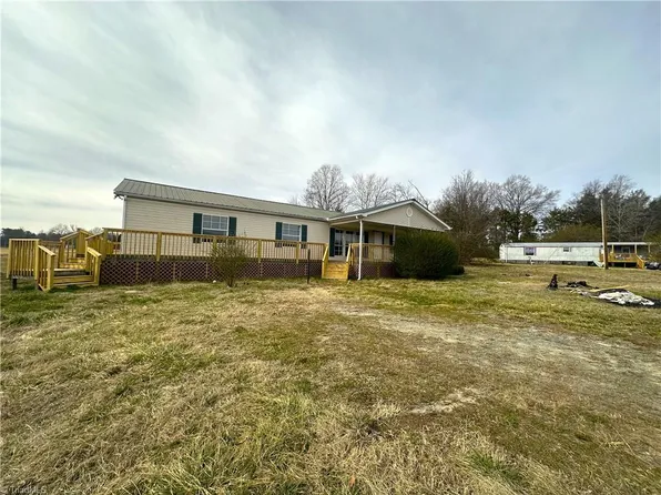 4032 Mecum Rd #4038, Walkertown, NC 27051