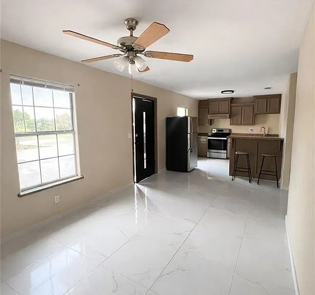 17002 Queen Palm Dr #C — Photo 4