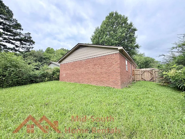 4400 Elmridge St — Photo 18