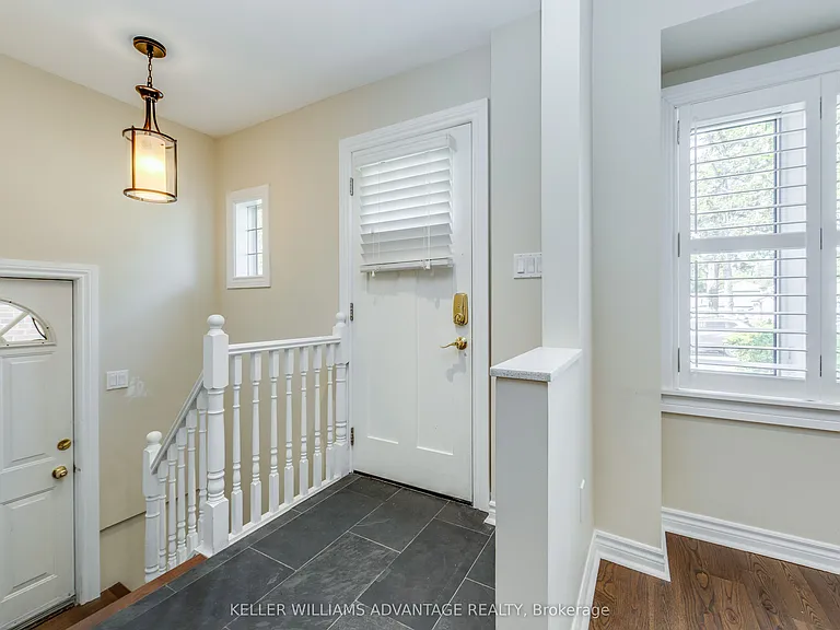 57 Red Deer Ave — Photo 2