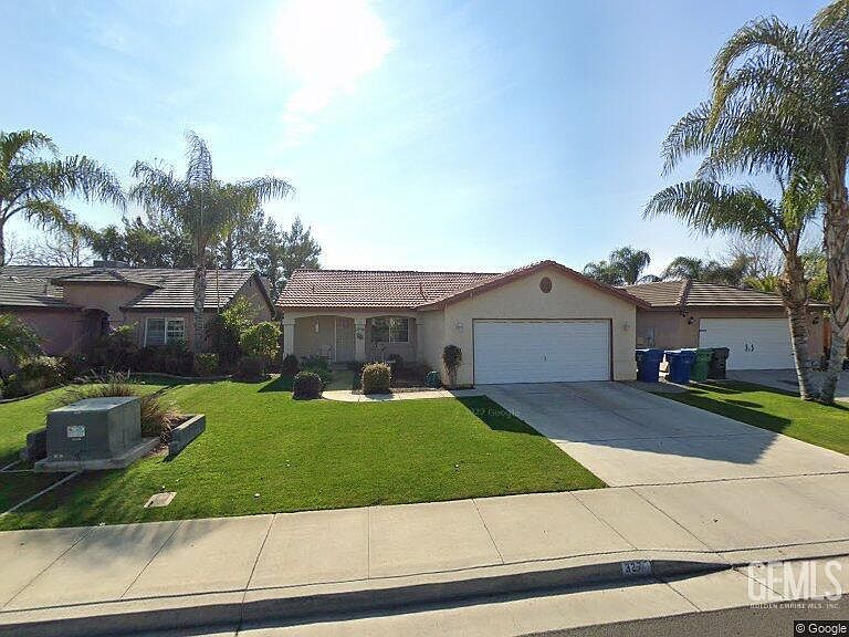 1st image of 327 Fern Meadow Dr