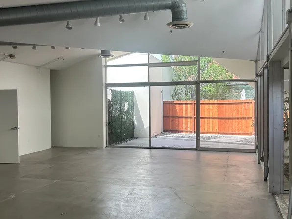 2404 Wilshire Blvd, Los Angeles, CA