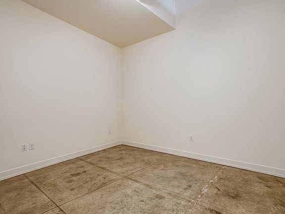 4th image of 1401 S Flores St APT 117