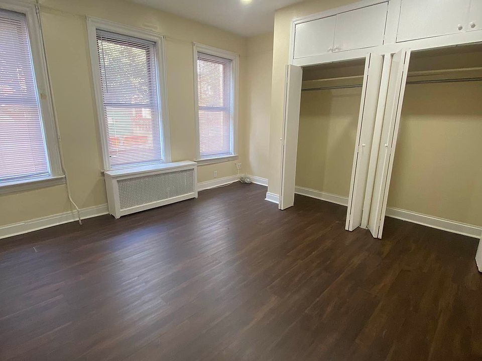 2nd image of 161 E 52nd St APT 1